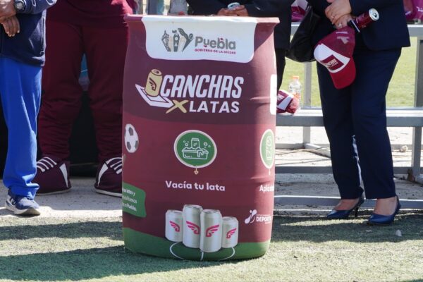 Durante cuatro meses, ciudadanía, empresas y autoridades participarán en Canchas x Latas, un programa que combina reciclaje y recuperación de espacios deportivos.