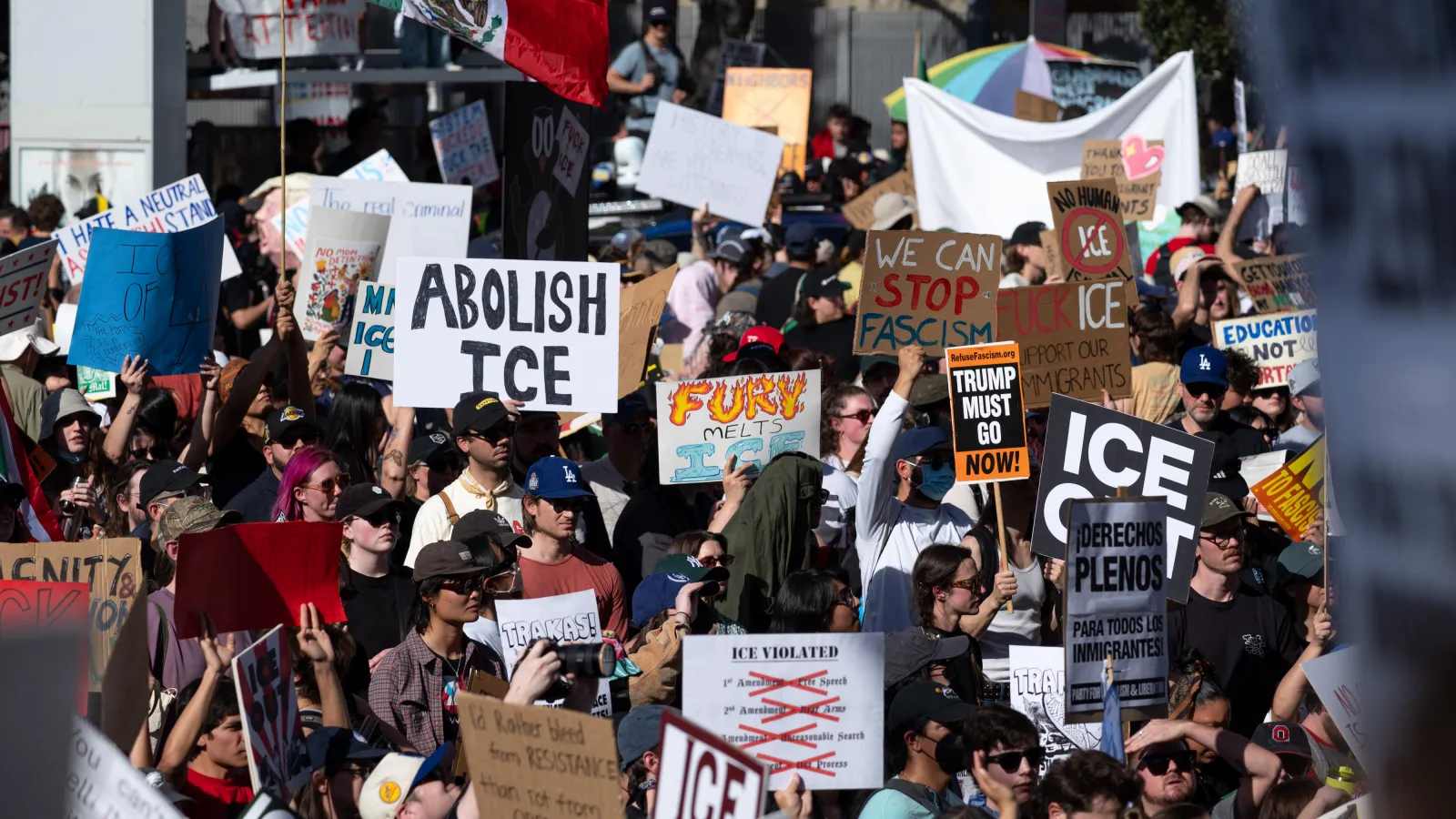 Trump retira agentes federales de protestas migratorias en Minneapolis tras muertes de manifestantes