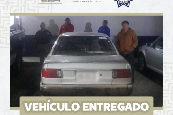 Policía de San Pedro Cholula recuperó un vehículo con reporte de robo en San Matías Cocoyotla.