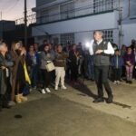 El gobierno municipal encendió 116 luminarias LED en Villa Encantada, con lo que se alcanzó el 100% de cobertura de alumbrado público en la colonia.