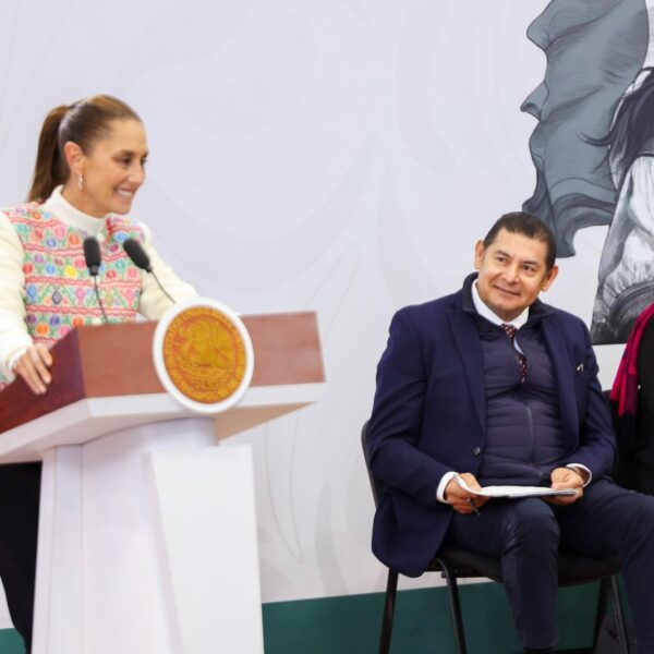 Puebla recibirá más de 5 mil millones de pesos en inversión federal para 2026 y 2027. Los recursos se destinarán a carreteras, educación y obras sociales.