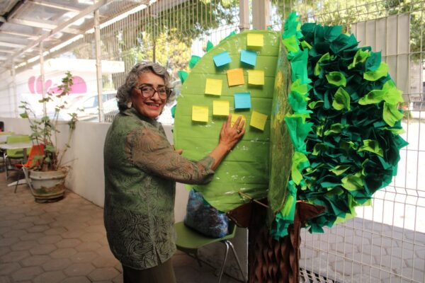 En el marco del Día Naranja el DIF Municipal de San Pedro Cholula realizó pláticas y dinámicas de sensibilización para prevenir y erradicar la violencia contra las mujeres y la violencia laboral.