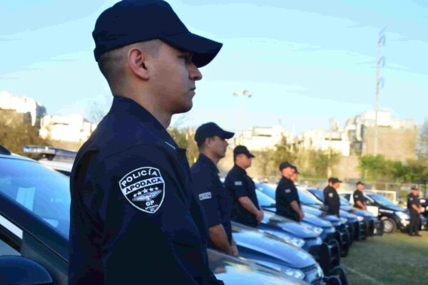 La policía municipal de Apodaca negó cualquier abuso cometido al profesor colombiano de la IBERO Puebla, Leonardo Escobar. FOTO: El Porvenir.