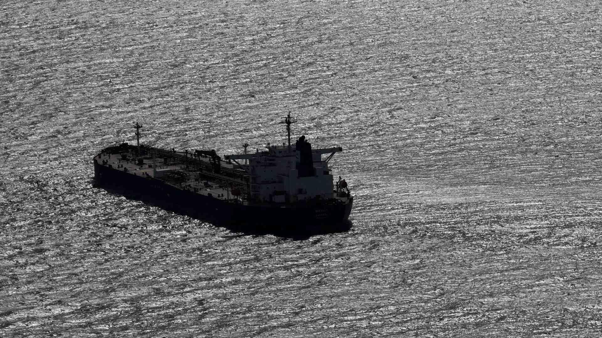 La presión de Estados Unidos sobre el comercio marítimo vinculado a Venezuela escaló a un nuevo nivel con una operación en el Atlántico Norte. FOTO: N+.