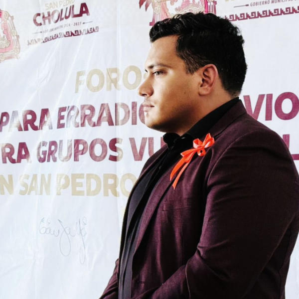 Un proyecto del ministro Felipe de la Mata del TEPFJ podría anular la decisión de separación del síndico Iván Cuautle en el Cabildo de San Pedro Cholula. FOTO: Redes sociales.