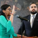 Venezuela tiene a su primer presidenta con la llegada de Delcy Rodríguez y su juramento ante el Tribunal Supremo de Justicia .