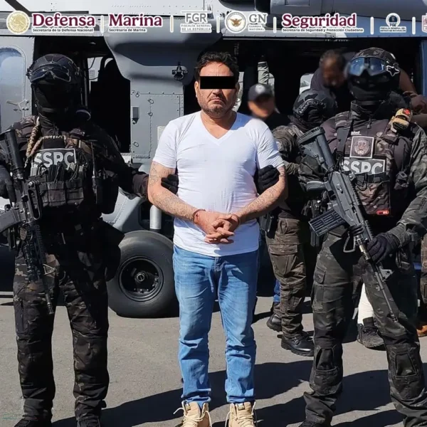 Detienen en Michoacán a César Alejandro Sepúlveda, alias El Botox, líder de Los Blancos de Troya y objetivo prioritario del Gobierno de México.