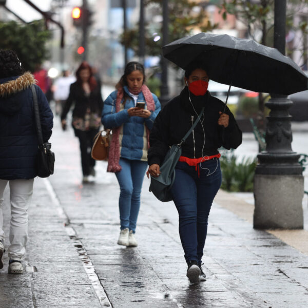 Con la llegada de los frentes fríos 29 y 30, Puebla registrará heladas en zonas altas y lluvias intermitentes. FOTO: EsImagen.