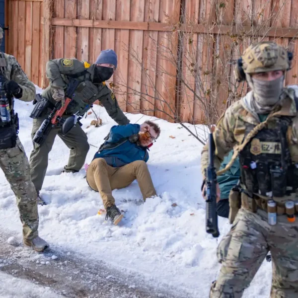 Joe Rogan ironizó con la situación de ICE en Estados Unidos: “¿vamos a ser la Gestapo? ¿Dónde están tus papeles? ¿A eso hemos llegado?”. FOTO: Alex Kormann.