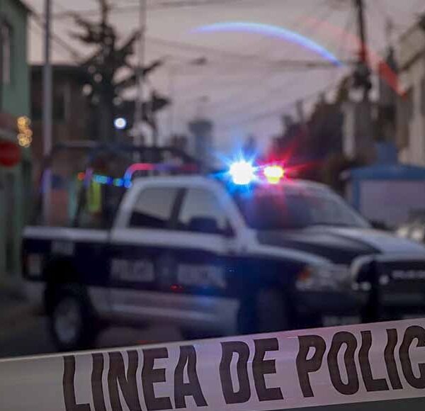 Hallan a joven aseinada en San Andrés Azumiatla; Fiscalía investiga el caso como feminicidio.