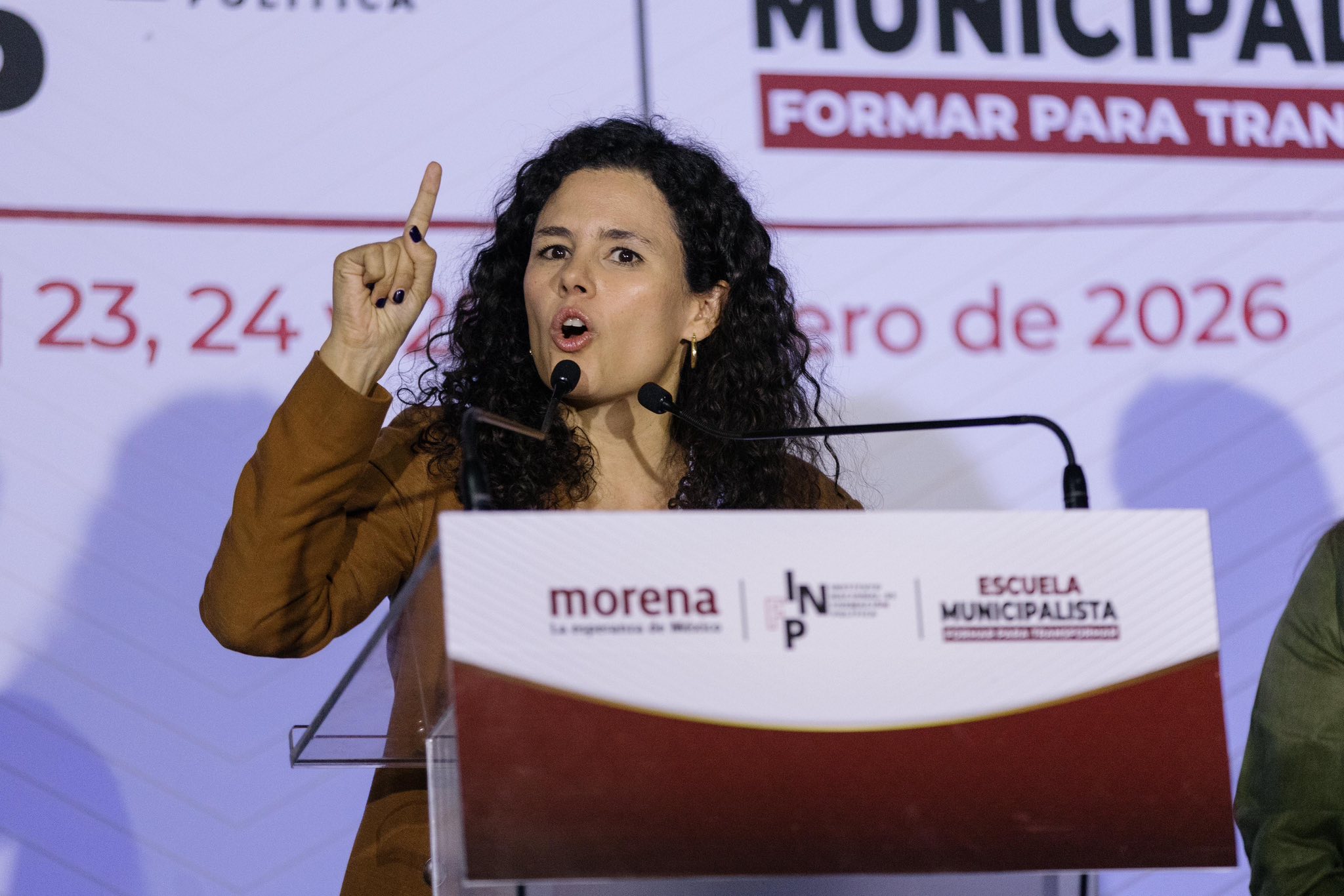 Morena perfila reelección en 2027 para cargos ejecutivos y legislativos y define reglas internas