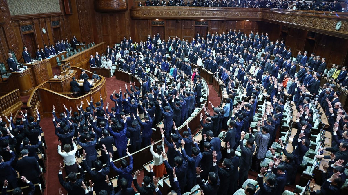 Japón disuelve su Parlamento y convoca elecciones anticipadas para el 8 de febrero