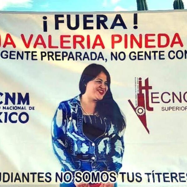 Tras un conflicto desde octubre, la directora del Tecnológico de la Sierra Negra de Ajalpan, Cecilia Pineda Cruz, presentó su renuncia al cargo. FOTO: La Jornada de Oriente.