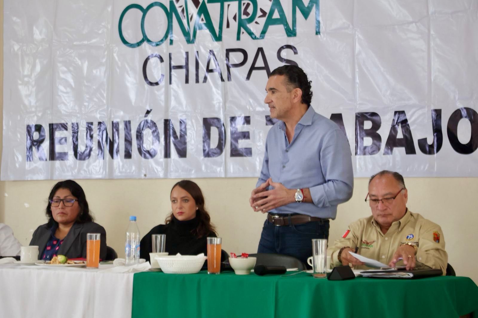 Senador del Verde afirma que su partido se desmarca de la reforma electoral y exhibe tensiones en la coalición gobernante