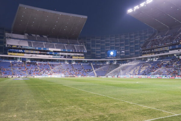 El Cuauhtémoc no convenció; Corea del Sur y Sudáfrica dejan a Puebla sin ser sede Mundial 2026. FOTO: EsImagen.
