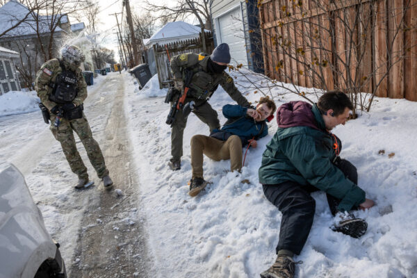 Operativo ICE. foto: The New York Times.