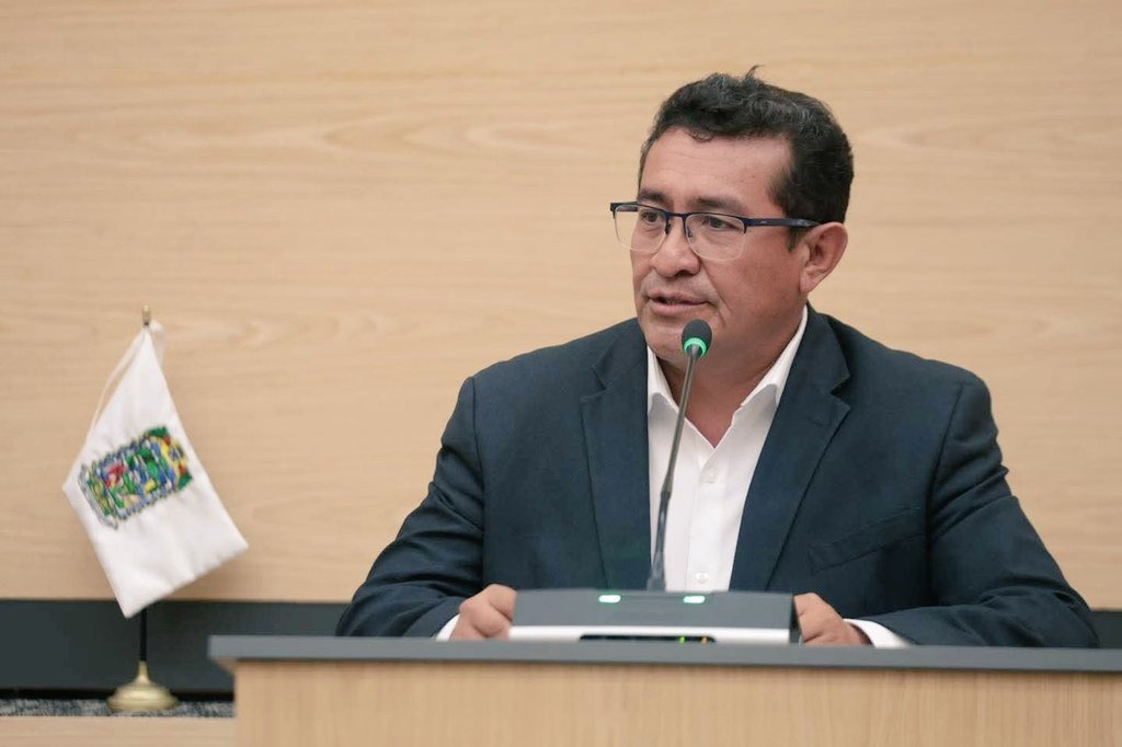 No habrá tarifazo; Pavel Gaspar cerró la puerta a un incremento en la tarifa al transporte sin renovación real de unidades. FOTO: Ambas Manos.