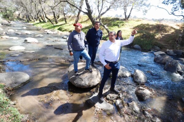 En marcha 7 proyectos para limpiar el Río Atoyac este 2026; desde biodigestores en casas hasta un "C5" de vigilancia hídrica para frenar descargas industriales. FOTO: Gobierno de Puebla.