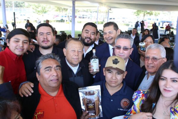 Rumbo a Nueva York; exportan 38 toneladas de productos poblanos bajo la marca "Puebla 5 de Mayo".