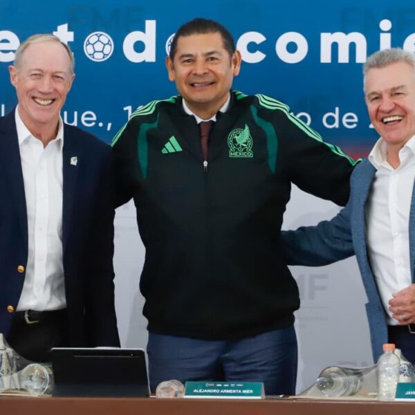 El gobernador Alejandro Armenta y Javier "Vasco" Aguirre confirmaron el partido México vs. Ghana este 22 de mayo en el Estadio Cuauhtémoc.