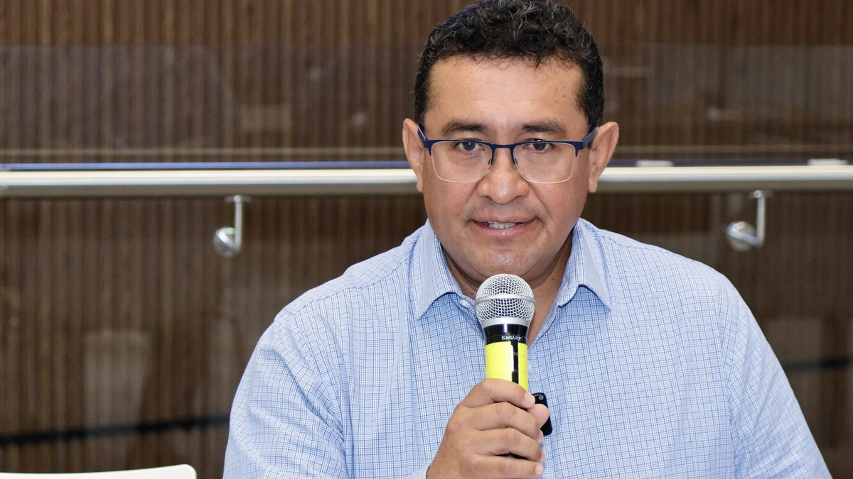 Congreso respalda la revisión a la alcaldesa de San Andrés Cholula; Pavel Gaspar señala que todos los ediles están obligados a transparentar recursos y que el proceso seguirá su curso legal.