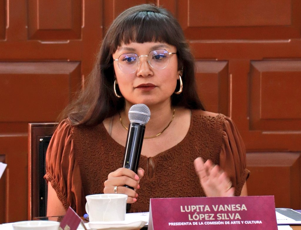 Regidora morenista de Puebla reubica a colaboradora tras polémica por activismo feminista