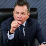 Pablo Lemus Navarro anunció el levantamiento oficial del Código Rojo en Jalisco; también desmintió que Guadalajara esté en peligro como sede para el Mundial. FOTO: Rumbo MX.