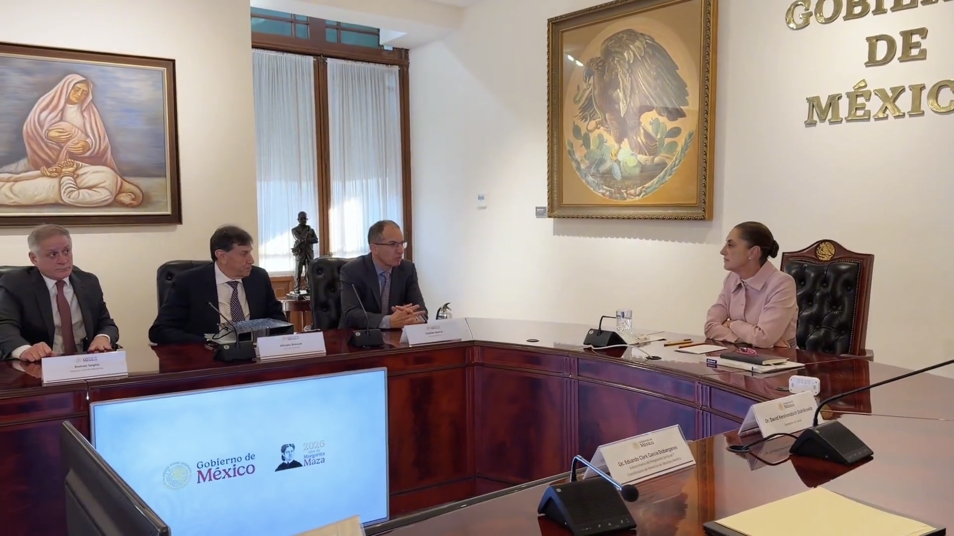 Sheinbaum firma acuerdo con laboratorio Liomont y farmacéutica Moderna para producir vacunas en México