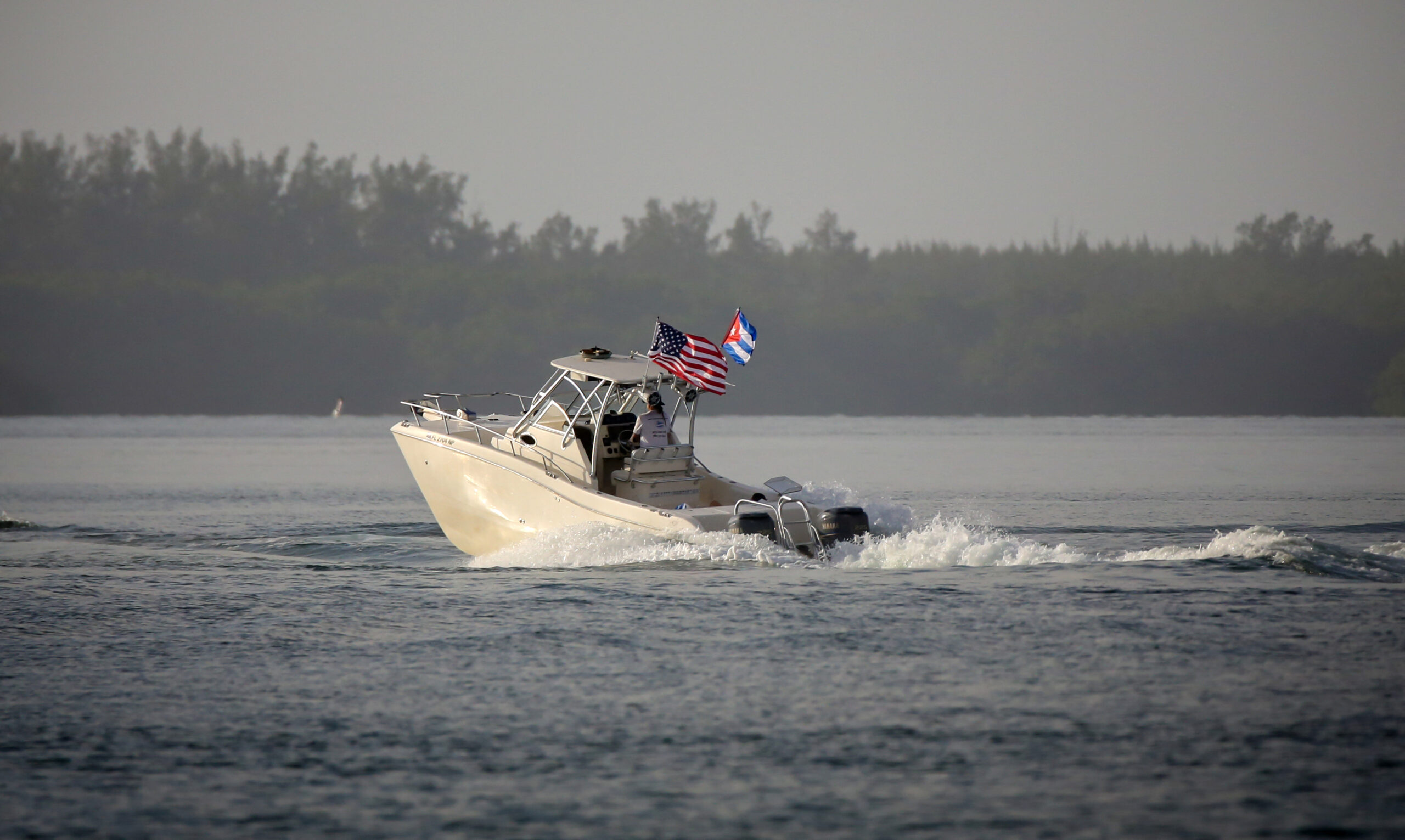 La Tropa Guardafrontera de Cuba abatió a cuatro tripulantes de una lancha procedente de Estados Unidos tras un intercambio de disparos en aguas territoriales cubanas. FOTO: AFP.