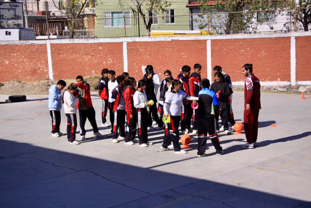 Gobierno de la Ciudad lleva circuito deportivo itinerante a secundaria de La Libertad