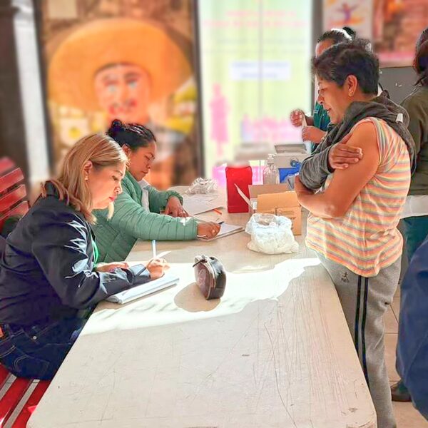 El Gobierno de San Martín Texmelucan realizó una jornada gratuita de vacunación para reforzar la protección contra el sarampión y otras enfermedades.
