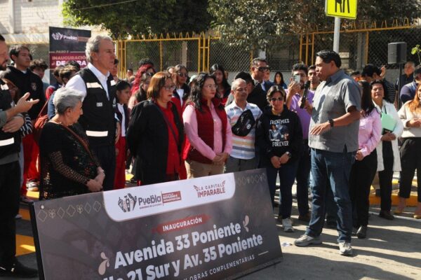 Más de más 13 mil habitantes de diversas colonias serán beneficiados tras las obras en el circuito vial 33 Poniente - 21 Sur - 35 Poniente.