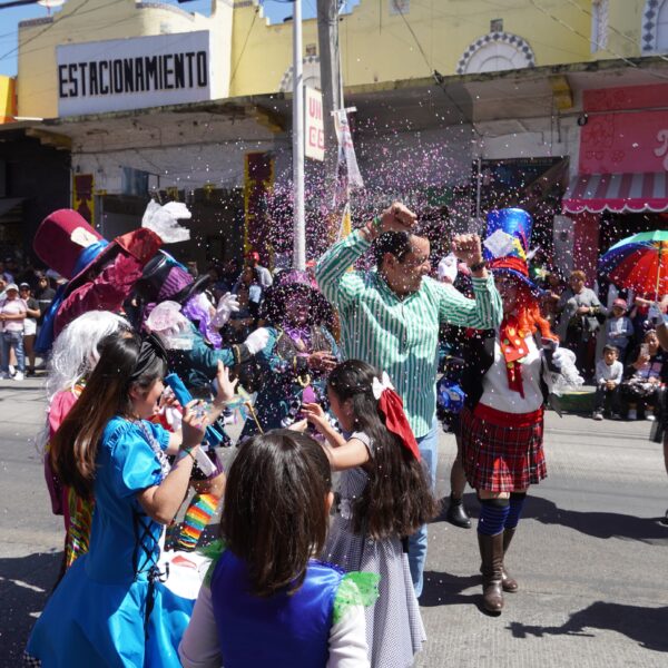 El 7° Desfile de Carnaval “Suma de tradiciones” 2026 concluyó en el Zócalo y el operativo municipal permitió saldo blanco.