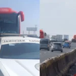 Una mujer de aproximadamente 70 años murió dentro de un autobús de pasajeros tras presentar una emergencia médica mientras circulaba por la autopista México-Puebla. IMAGEN: Tv Azteca Puebla.