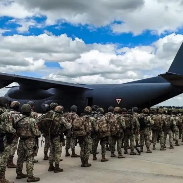 El expresidente Felipe Calderón reconoció la labor de las Fuerzas Armadas tras el operativo en Tapalpa; en contraste, el PRI en el Senado se limitó a felicitar al Ejército, mientras el PAN criticó la estrategia de seguridad. FOTO: El Horizonte.