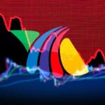 Agobiada por deudas con el SAT y acreedores extranjeros, la empresa de Ricardo Salinas Pliego busca que un juez le permita reestructurar sus pasivos mientras intenta sobrevivir.