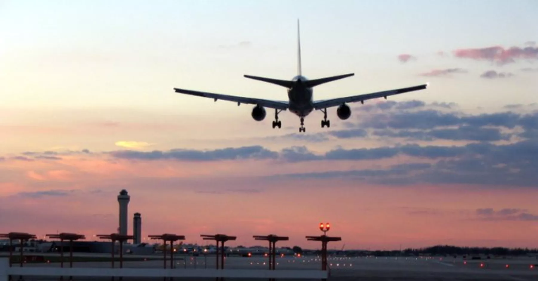 EU reabre espacio aéreo en El Paso tras suspensión de vuelos por “seguridad”