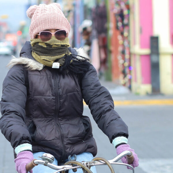El cambio en las condiciones atmosféricas marcará el inicio de semana en Puebla con la intensificación del ambiente frío. FOTO: Milenio.