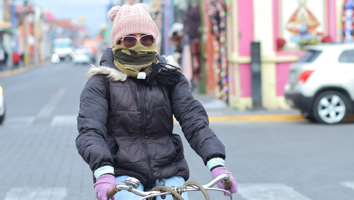 El cambio en las condiciones atmosféricas marcará el inicio de semana en Puebla con la intensificación del ambiente frío. FOTO: Milenio.