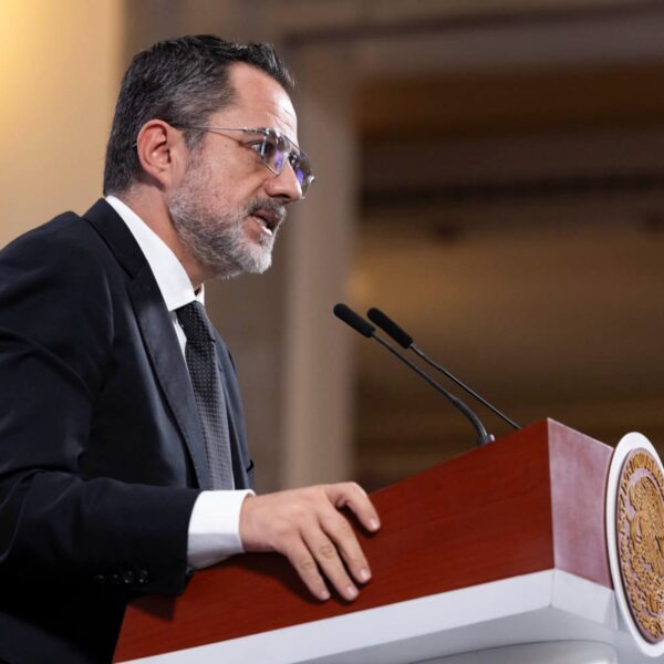 Tras las quejas por el boletaje de BTS en México, PROFECO anunció nuevos lineamientos para regular la comercialización en conciertos. FOTO: Gabriel Monroy/Presidencia.