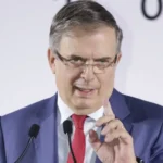 Marcelo Ebrard pide calma tras el anuncio de un nuevo arancel del 10% de Estados Unidos; el secretario viajará a Washington la próxima semana para defender los intereses de México. FOTO: Forbes México.