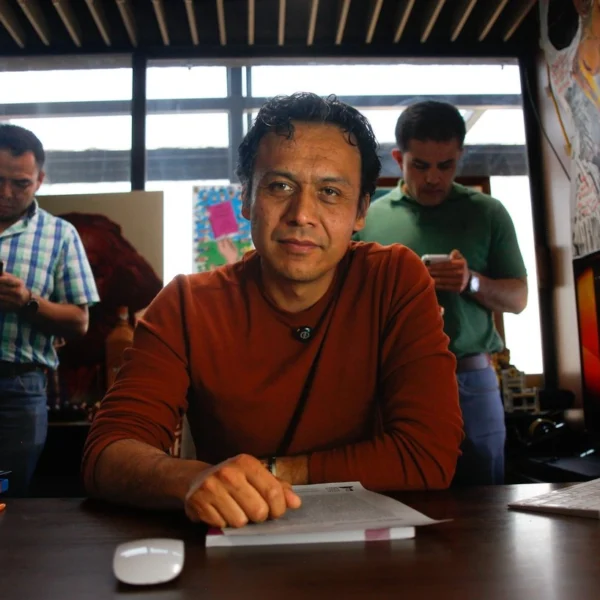 Marx Arriaga anunció que permanecerá en las oficinas de la SEP en la CDMX, donde mantiene un plantón. FOTO: Víctor Camacho.