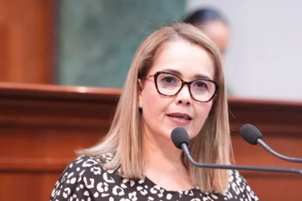 A casi un mes del ataque, la legisladora compartió detalles de lo ocurrido y del proceso médico que deberá enfrentar antes de definir su regreso al Congreso local. FOTO: 24 Horas.