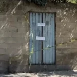 Desmienten versiones de "rituales"; localizaron el cuerpo sin vida de una mujer de la tercera edad en avanzado estado de descomposición y con veladoras en el Barrio de San Pablo Tecamac.