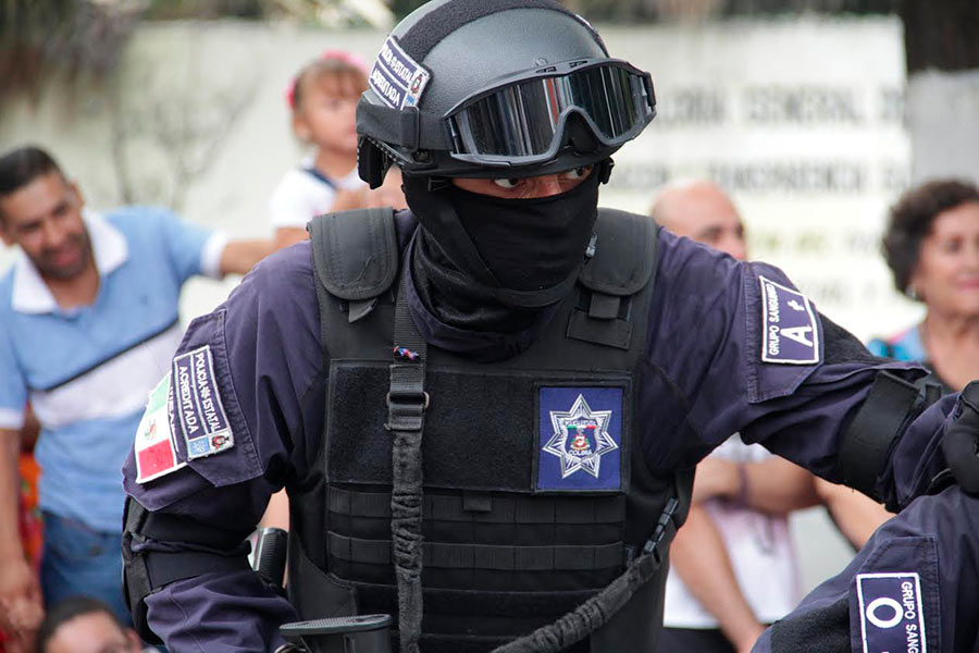 Suman siete alcaldes bajo protección policial en Puebla