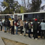 Van 41 unidades iregulares al corralón y la SMT lanza rutas de emergencia para no dejar a los poblanos a pie. FOTO: Es Imagen.