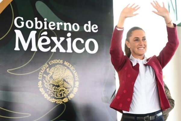 Sheinbaum anunció un apoyo económico que beneficiará a todos los estudiantes de la Universidad Nacional Rosario Castellanos. FOTO: El Horrizonte.