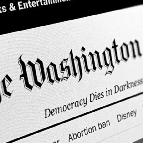 The Washington Post atraviesa una reestructuración interna con recortes de personal y el cierre de secciones de información.