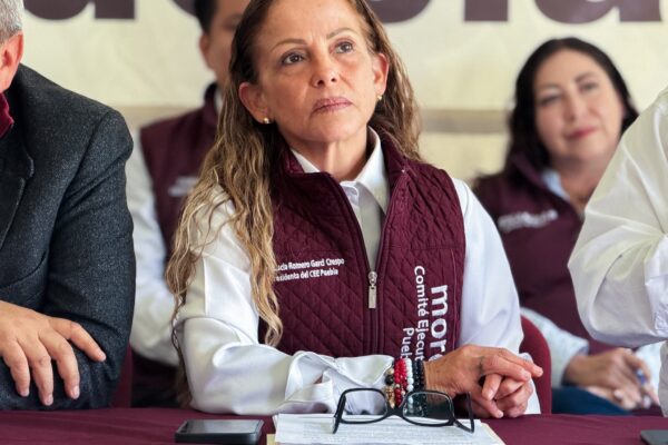 Morena Puebla llamó a la “prudencia y mesura” al alcalde de Chignahuapan y a la diputada Nayeli Salvatori tras recientes polémicas.