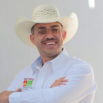 Otorgan prisión domiciliaria al exalcalde de Cuautempan, Gerardo Cortés Caballero, acusado de secuestro exprés y extorsión.